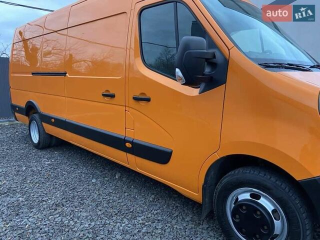 Оранжевый Рено Мастер, объемом двигателя 2.3 л и пробегом 208 тыс. км за 28999 $, фото 1 на Automoto.ua