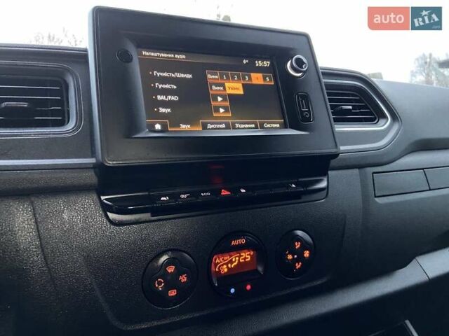 Оранжевый Рено Мастер, объемом двигателя 2.3 л и пробегом 208 тыс. км за 28999 $, фото 37 на Automoto.ua