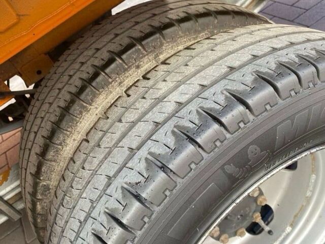 Оранжевый Рено Мастер, объемом двигателя 2.3 л и пробегом 247 тыс. км за 21500 $, фото 6 на Automoto.ua