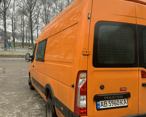 Помаранчевий Рено Мастєр, об'ємом двигуна 2.3 л та пробігом 245 тис. км за 23500 $, фото 4 на Automoto.ua