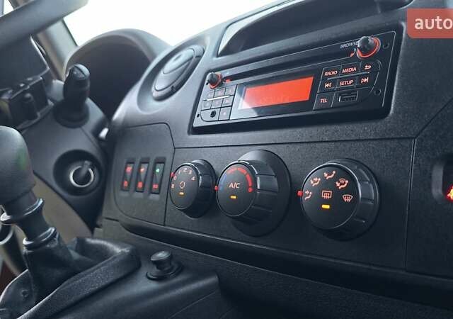 Помаранчевий Рено Мастєр, об'ємом двигуна 2.3 л та пробігом 173 тис. км за 16200 $, фото 28 на Automoto.ua