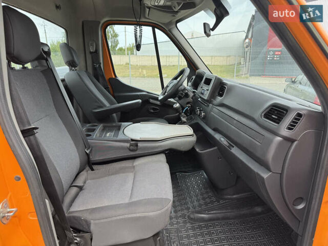Оранжевый Рено Мастер, объемом двигателя 2.3 л и пробегом 460 тыс. км за 16800 $, фото 27 на Automoto.ua