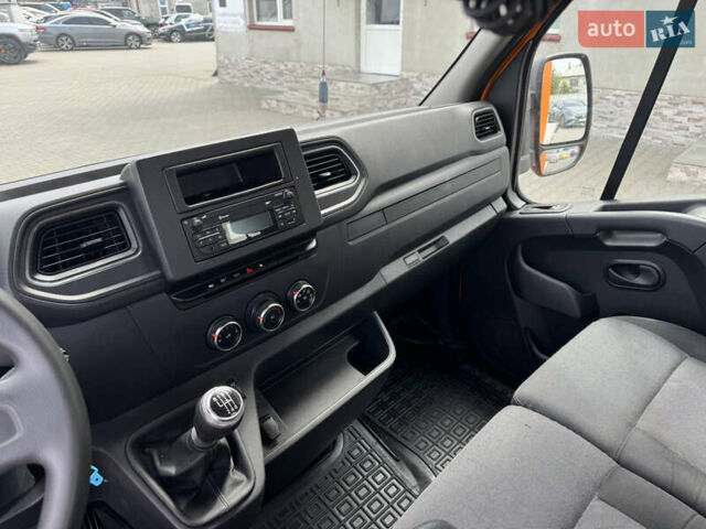 Оранжевый Рено Мастер, объемом двигателя 2.3 л и пробегом 460 тыс. км за 16800 $, фото 22 на Automoto.ua