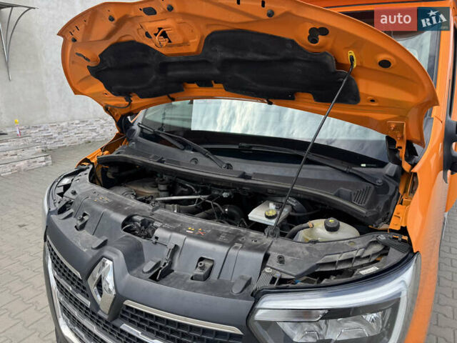 Оранжевый Рено Мастер, объемом двигателя 2.3 л и пробегом 460 тыс. км за 16800 $, фото 38 на Automoto.ua