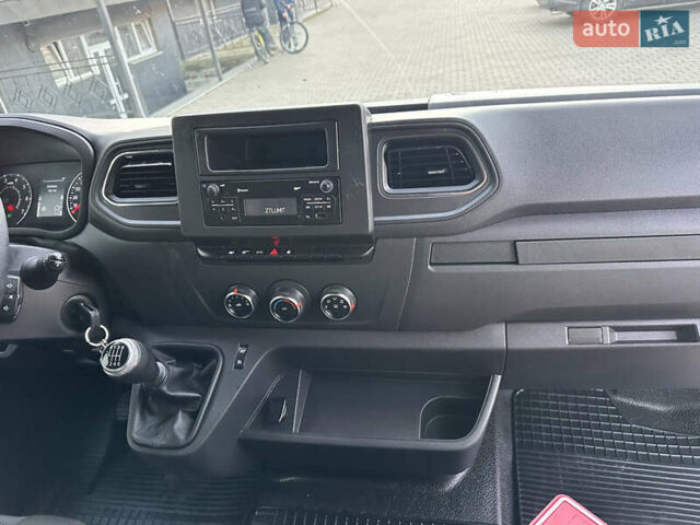 Оранжевый Рено Мастер, объемом двигателя 2.3 л и пробегом 259 тыс. км за 18800 $, фото 30 на Automoto.ua