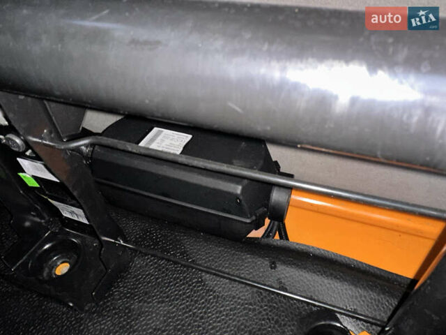 Оранжевый Рено Мастер, объемом двигателя 2.3 л и пробегом 259 тыс. км за 18800 $, фото 29 на Automoto.ua