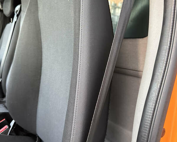 Оранжевый Рено Мастер, объемом двигателя 2.3 л и пробегом 259 тыс. км за 18800 $, фото 37 на Automoto.ua