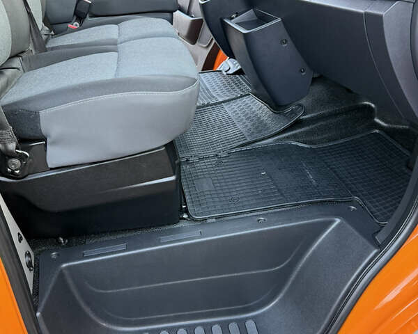 Оранжевый Рено Мастер, объемом двигателя 2.3 л и пробегом 365 тыс. км за 20900 $, фото 25 на Automoto.ua