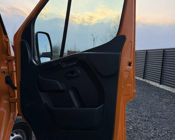 Оранжевый Рено Мастер, объемом двигателя 2.3 л и пробегом 365 тыс. км за 20900 $, фото 22 на Automoto.ua