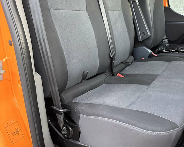 Оранжевый Рено Мастер, объемом двигателя 2.3 л и пробегом 259 тыс. км за 18800 $, фото 25 на Automoto.ua