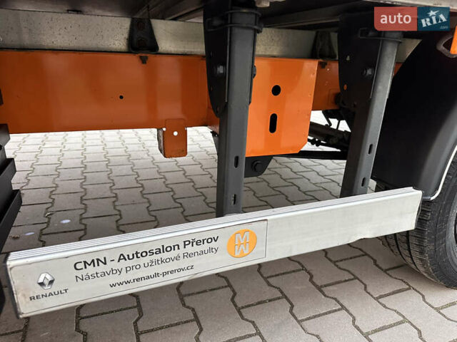 Оранжевый Рено Мастер, объемом двигателя 2.3 л и пробегом 259 тыс. км за 18800 $, фото 12 на Automoto.ua