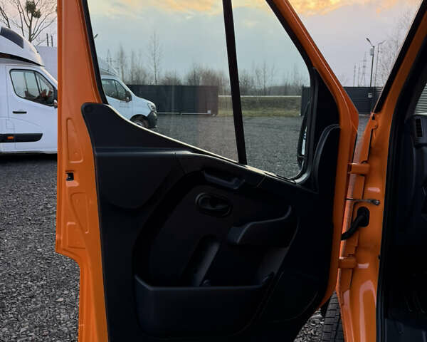 Оранжевый Рено Мастер, объемом двигателя 2.3 л и пробегом 365 тыс. км за 20900 $, фото 13 на Automoto.ua