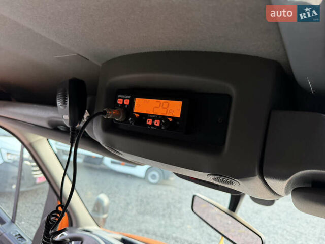 Оранжевый Рено Мастер, объемом двигателя 2.3 л и пробегом 365 тыс. км за 20900 $, фото 32 на Automoto.ua