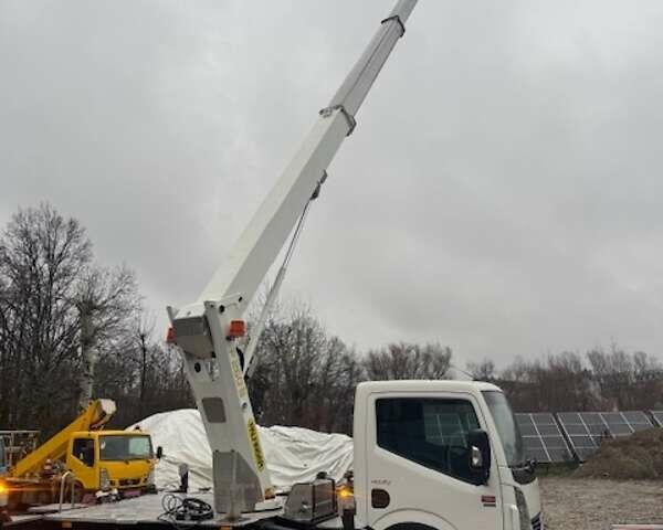 Білий Рено Максіті, об'ємом двигуна 3 л та пробігом 180 тис. км за 63362 $, фото 15 на Automoto.ua