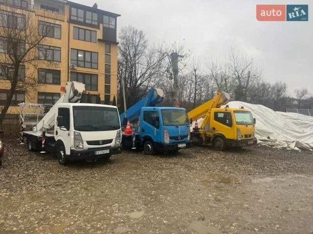 Білий Рено Максіті, об'ємом двигуна 3 л та пробігом 180 тис. км за 63362 $, фото 2 на Automoto.ua