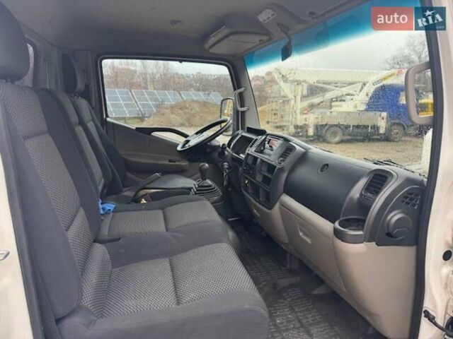 Білий Рено Максіті, об'ємом двигуна 3 л та пробігом 180 тис. км за 63362 $, фото 18 на Automoto.ua