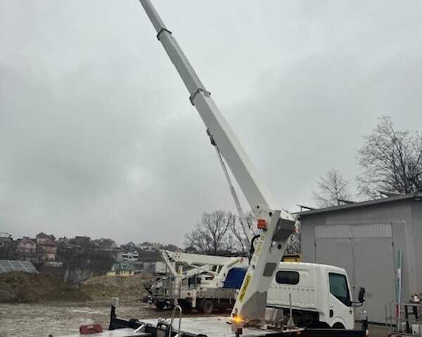 Білий Рено Максіті, об'ємом двигуна 3 л та пробігом 180 тис. км за 63362 $, фото 14 на Automoto.ua