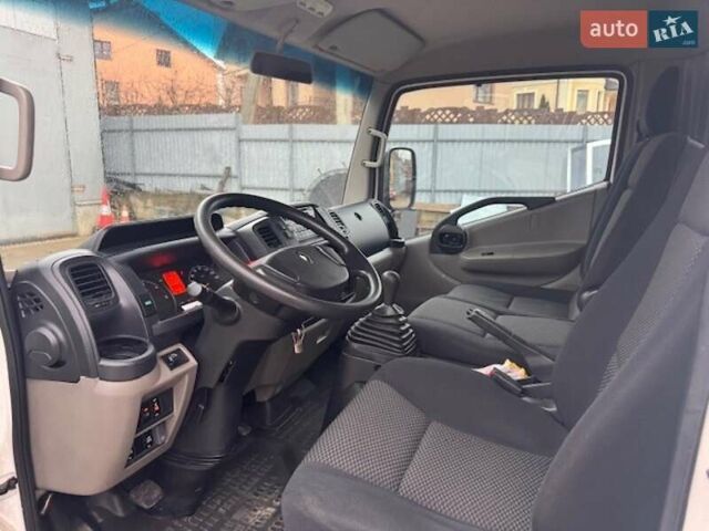 Білий Рено Максіті, об'ємом двигуна 3 л та пробігом 180 тис. км за 63362 $, фото 19 на Automoto.ua