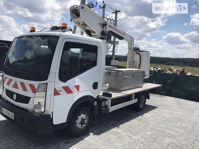 Белый Рено Максити, объемом двигателя 3 л и пробегом 163 тыс. км за 16800 $, фото 1 на Automoto.ua