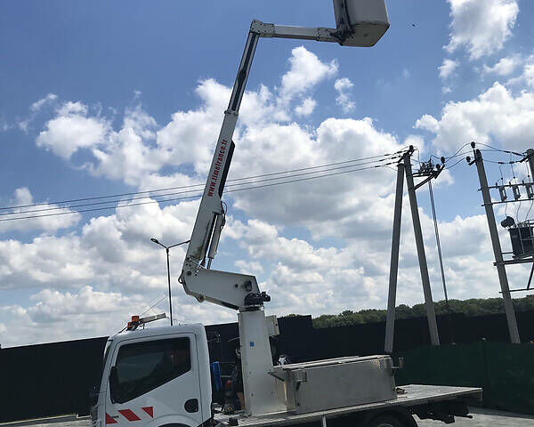 Белый Рено Максити, объемом двигателя 3 л и пробегом 163 тыс. км за 16800 $, фото 14 на Automoto.ua