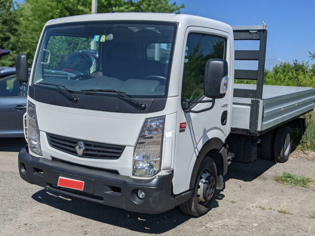 Білий Рено Максіті, об'ємом двигуна 3 л та пробігом 240 тис. км за 15900 $, фото 1 на Automoto.ua