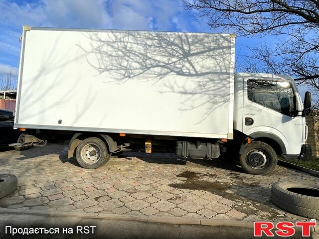 Білий Рено Максіті, об'ємом двигуна 2.5 л та пробігом 0 тис. км за 10300 $, фото 2 на Automoto.ua
