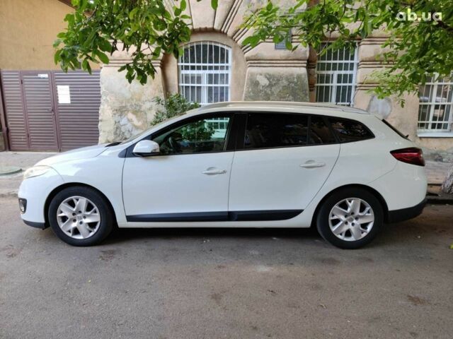 Белый Рено Меган, объемом двигателя 0 л и пробегом 190 тыс. км за 8000 $, фото 1 на Automoto.ua