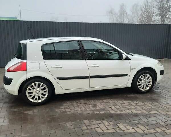 Білий Рено Меган, об'ємом двигуна 1.5 л та пробігом 300 тис. км за 2999 $, фото 1 на Automoto.ua