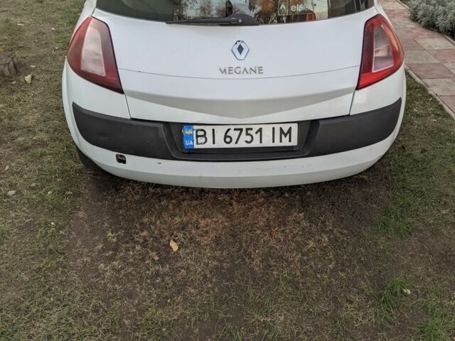 Белый Рено Меган, объемом двигателя 1.5 л и пробегом 311 тыс. км за 2600 $, фото 5 на Automoto.ua