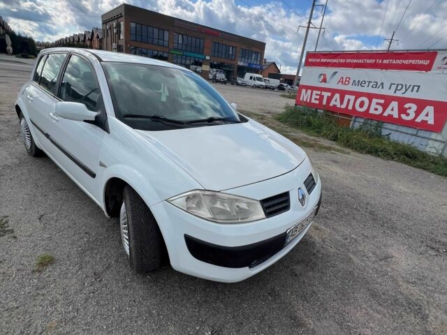 Белый Рено Меган, объемом двигателя 1.5 л и пробегом 399 тыс. км за 3150 $, фото 7 на Automoto.ua