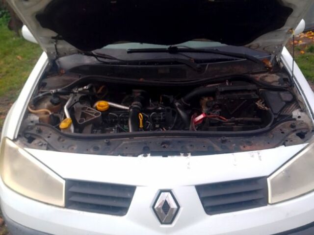 Білий Рено Меган, об'ємом двигуна 1.5 л та пробігом 240 тис. км за 1600 $, фото 9 на Automoto.ua