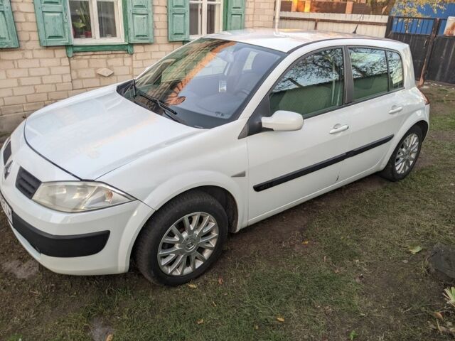 Белый Рено Меган, объемом двигателя 1.5 л и пробегом 311 тыс. км за 3200 $, фото 4 на Automoto.ua