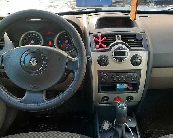 Білий Рено Меган, об'ємом двигуна 1.5 л та пробігом 300 тис. км за 2999 $, фото 23 на Automoto.ua