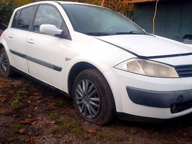 Білий Рено Меган, об'ємом двигуна 1.5 л та пробігом 240 тис. км за 1600 $, фото 1 на Automoto.ua