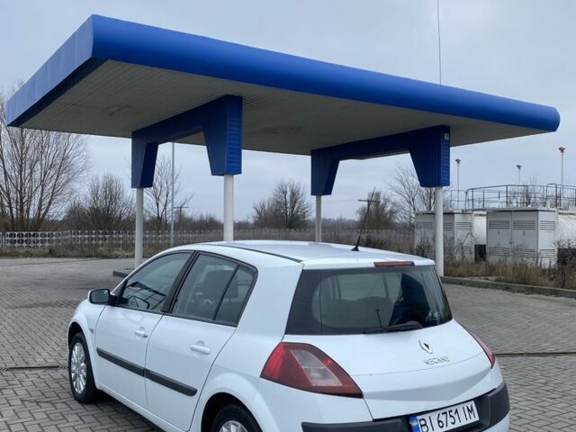 Белый Рено Меган, объемом двигателя 1.5 л и пробегом 350 тыс. км за 2800 $, фото 4 на Automoto.ua