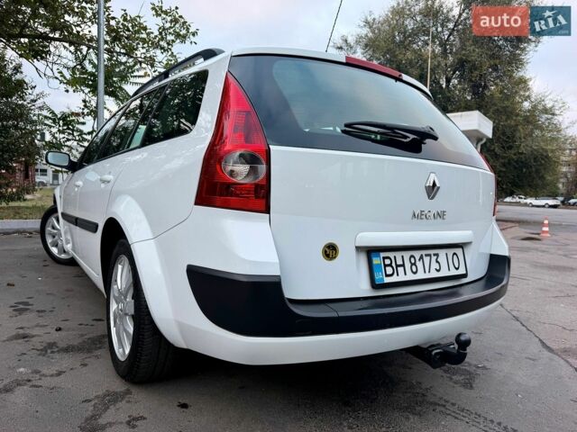 Белый Рено Меган, объемом двигателя 1.6 л и пробегом 157 тыс. км за 4999 $, фото 65 на Automoto.ua