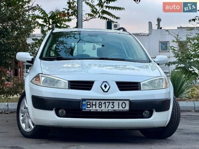 Белый Рено Меган, объемом двигателя 1.6 л и пробегом 157 тыс. км за 4999 $, фото 9 на Automoto.ua