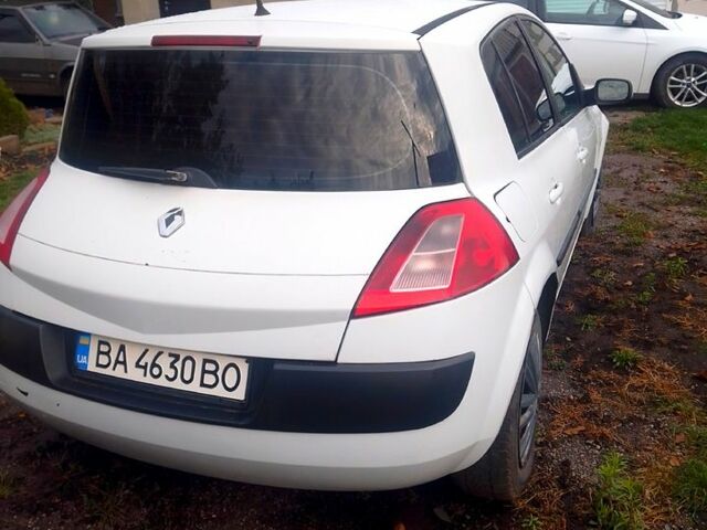 Білий Рено Меган, об'ємом двигуна 1.5 л та пробігом 240 тис. км за 1600 $, фото 4 на Automoto.ua