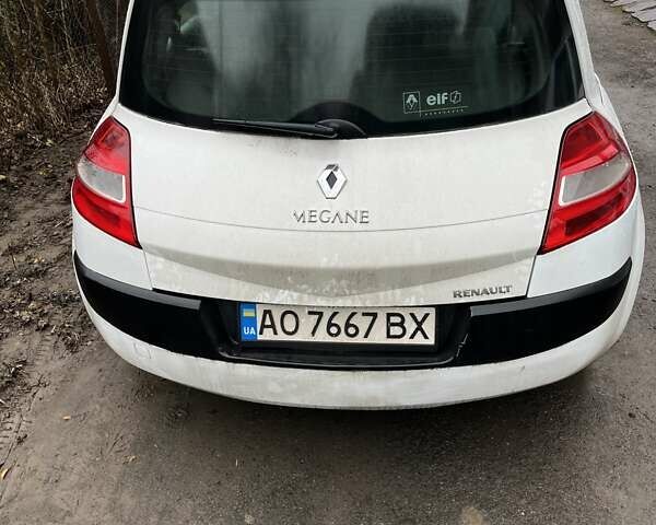 Белый Рено Меган, объемом двигателя 1.46 л и пробегом 400 тыс. км за 3500 $, фото 3 на Automoto.ua