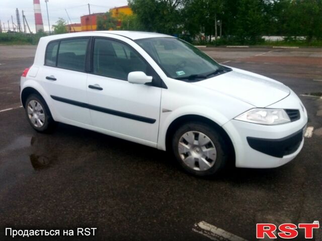 Белый Рено Меган, объемом двигателя 1.5 л и пробегом 211 тыс. км за 3650 $, фото 2 на Automoto.ua