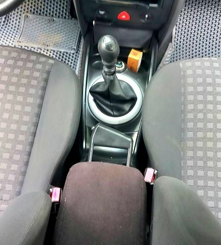 Белый Рено Меган, объемом двигателя 1.5 л и пробегом 291 тыс. км за 4800 $, фото 5 на Automoto.ua