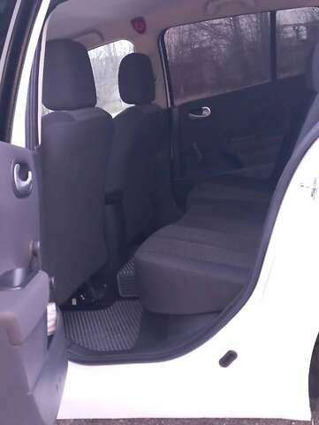 Белый Рено Меган, объемом двигателя 1.46 л и пробегом 301 тыс. км за 5200 $, фото 7 на Automoto.ua