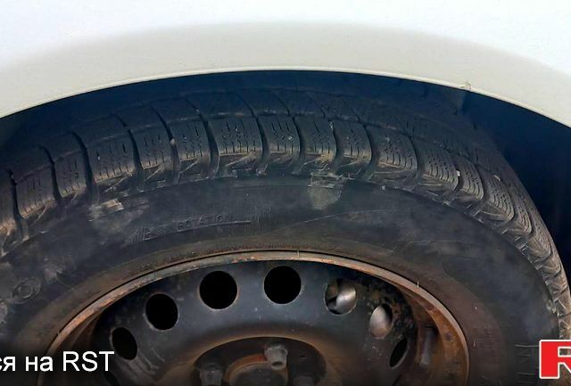 Белый Рено Меган, объемом двигателя 1.5 л и пробегом 291 тыс. км за 4800 $, фото 4 на Automoto.ua