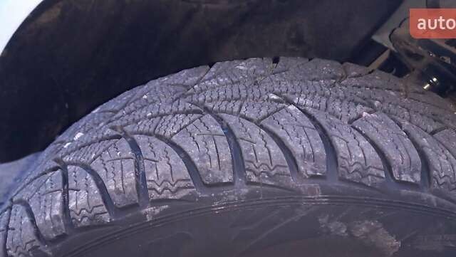 Белый Рено Меган, объемом двигателя 1.46 л и пробегом 301 тыс. км за 5200 $, фото 16 на Automoto.ua