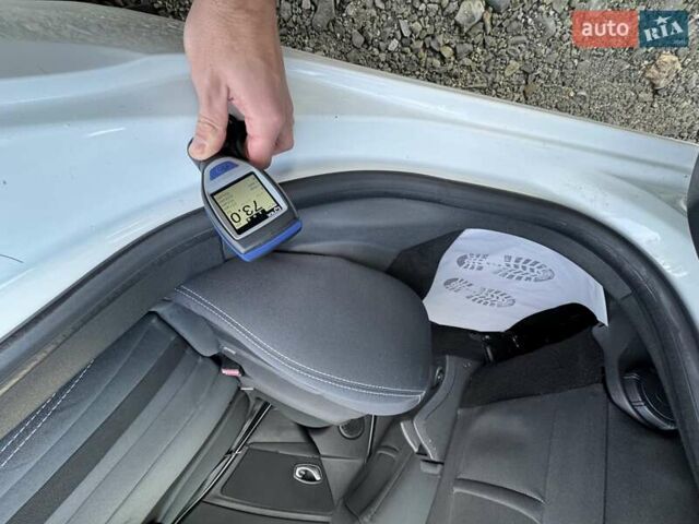 Білий Рено Меган, об'ємом двигуна 1.6 л та пробігом 252 тис. км за 7350 $, фото 88 на Automoto.ua