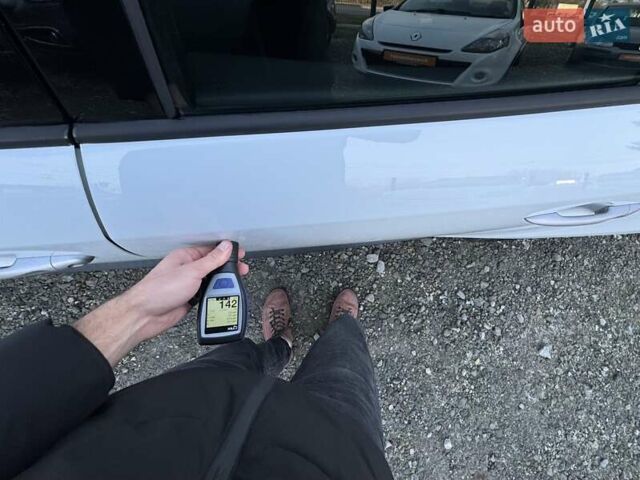 Білий Рено Меган, об'ємом двигуна 1.6 л та пробігом 252 тис. км за 7350 $, фото 91 на Automoto.ua