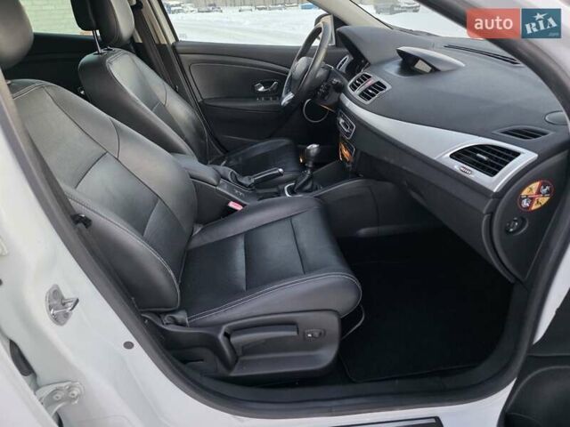 Белый Рено Меган, объемом двигателя 1.6 л и пробегом 128 тыс. км за 8499 $, фото 33 на Automoto.ua