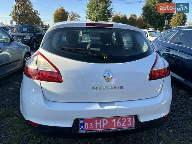 Рено Меган 2009 в Луцке на Automoto.ua Белый Рено Меган, объемом двигателя 1.6 л и пробегом 250 тыс. км за 6350 $, фото 10 на Automoto.ua