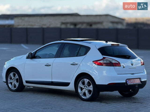 Білий Рено Меган, об'ємом двигуна 1.6 л та пробігом 233 тис. км за 5950 $, фото 10 на Automoto.ua