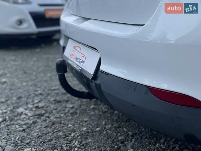 Білий Рено Меган, об'ємом двигуна 1.6 л та пробігом 252 тис. км за 7350 $, фото 54 на Automoto.ua